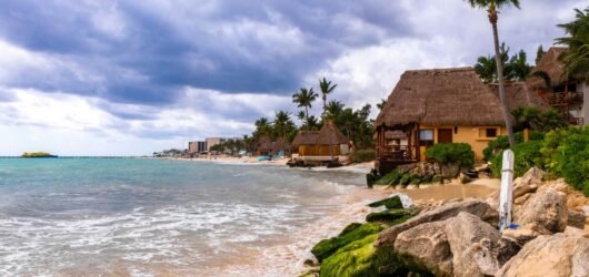 Private Beachfront Accommodation in Agnes Water with Ocean Views